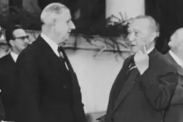 Charles de Gaulle (links) und Konrad Adenauer bei ihrem Treffen in Bad Kreuznach.