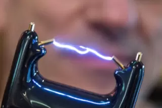 Taser (Elektroschocker)