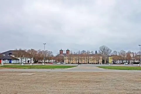 Auf dem Messeplatz fand die Oktoberkerwe 1953 einen neuen Standort. 1957 wurde der Platz fertiggestellt. 