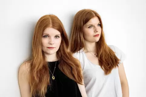 Aufstrebendes Klavierduo mit pfälzischen Wurzeln: Clara und Marie Becker. Aufstrebendes Klavierduo mit pfälzischen Wurzeln: Clara und Marie Becker.