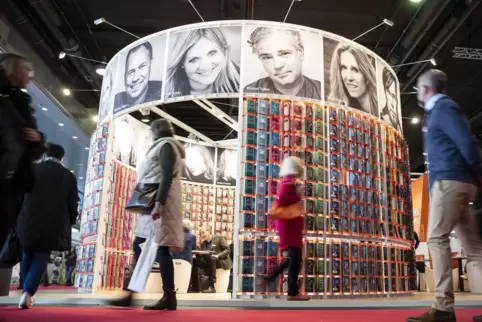 „Lesewesen“: Besucher der Frankfurter Buchmesse. „Lesewesen“: Besucher der Frankfurter Buchmesse.
