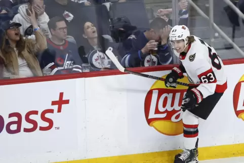 Ein Bild aus vergangenen Tagen: Tyler Ennis im Trikot der Ottawa Senators.