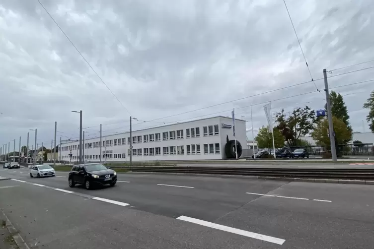 Das weitgestreckte Werksgel&auml;nde von Michelin in Karlsruhe.
