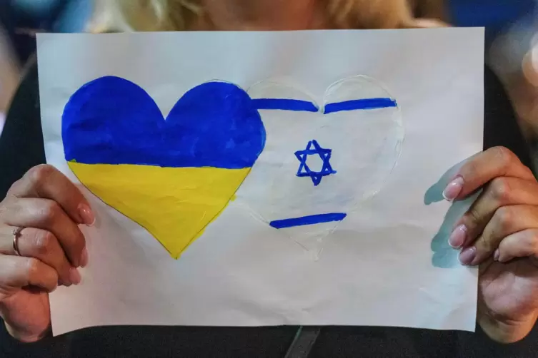 Solidarit&auml;t mit der &uuml;berfallenen Ukraine: Die j&uuml;dische Kultusgemeinde Mainz-Rheinhessen und die deutsch-israelische Gesellschaft