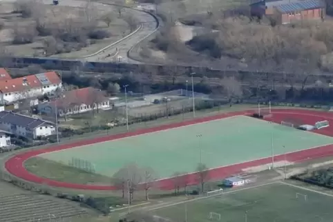 Umzug: Seebach spielt im Stadion Trift.