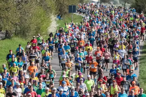 Im April ist es wieder soweit: Marathon Deutsche Weinstraße.