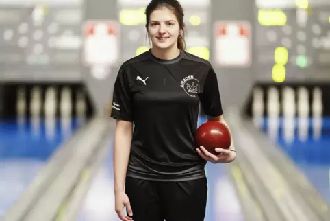 Wurde mit 694 Kegeln, einem Weltklasse-Resultat, deutsche Einzelmeisterin: Alena Bimber. 