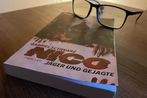 Military-Thriller spielen in der Regel eher in Amerika. Bei „Nico – Jäger und Gejagte“ ist das anders. 