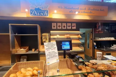 Bis Samstag gibt es noch ein kleines Bäckereisortiment in Hubers Markthalle in Waldfischbach-Burgalben. Die Hoffnungen der Landb