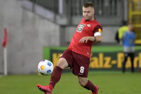 Kapitän Jean Zimmer fehlte diese Woche im Mannschaftstraining des 1. FC Kaiserslautern. Sollte er am Samstag gegen den HSV fehle