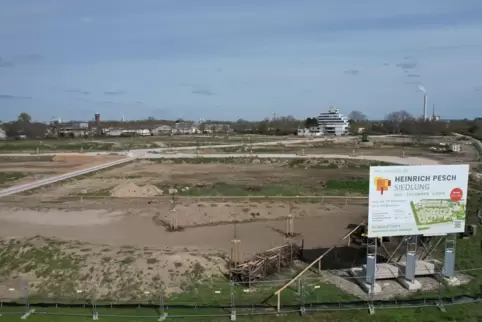 In der Heinrich-Pesch-Siedlung entstehen etwa 800 Wohnungen für rund 2000 Bewohner.