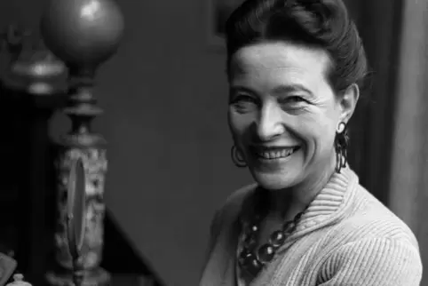 Simone de Beauvoir. Französische Schriftstellerin, Philosophin und Feministin. 1954. 