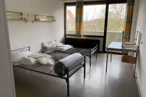 Im früheren Stiftungskrankenhaus vorbereitet: Zimmer für Flüchtllinge. Im früheren Stiftungskrankenhaus vorbereitet: Zimmer für Flüchtllinge.