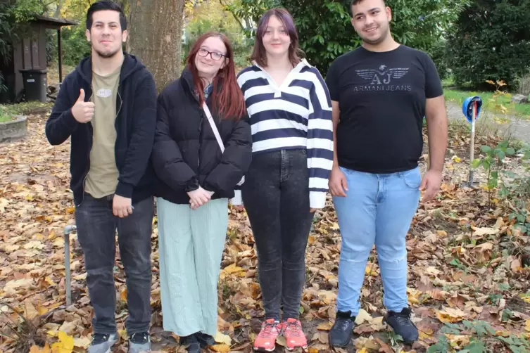 Die Sch&uuml;ler freuen sich auf ihren Schulgarten und haben schon Pl&auml;ne.