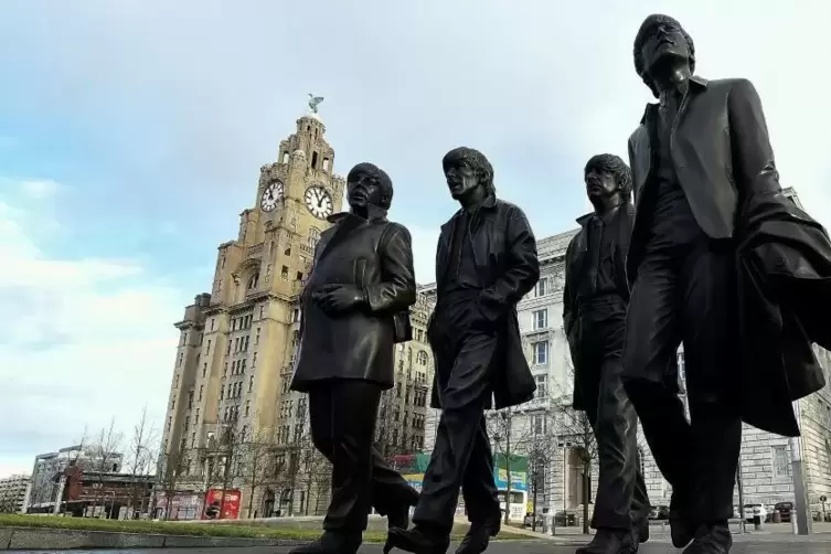 Der vor wenigen Tagen veröffentlichte "neue" Song der Beatles ist auf dem besten Weg, an der Spitze der britischen Single-Charts