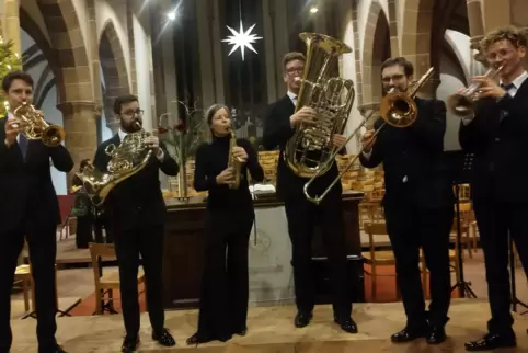 LJO Brass beim Konzert 2022 in der Stiftskirche mit Saxofonistin Christine Rascher als Gast.
