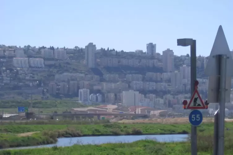 Blick auf Yavne: Die Stadt ist zuletzt deutlich gewachsen.