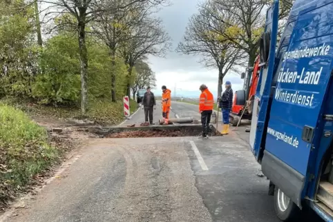 Die Straße zwischen Käshofen und Mörsbach ist seit Mittwochmorgen gesperrt.