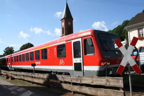 Eingesetzt wird für den Zug von Mannheim nach Bundenthal ein Triebwagen der Baureihe 628. 