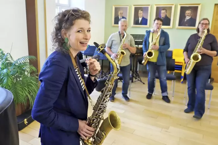 Präsentiert am 16. November im Kulturzentrum Kammgarn ihr neues Album: Nicole Johänntgen., hier bei eienm Saxophonworkshop in Ku
