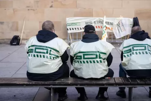 Die GDL schließt auch Streiks in der Weihnachtszeit nicht aus.