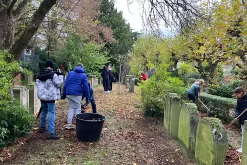Einsatz auf dem Friedhof.