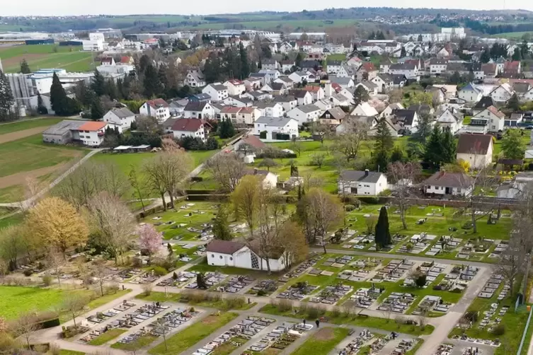 Was die Vororte betrifft, finden auf dem Winzler Friedhof die meisten Bestattungen statt. 