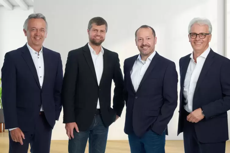 Gesch&auml;ftsf&uuml;hrer von INP: (von links) Knut Mertens, Andreas Haa&szlig;, Stephan Diehl und Georg Jester. 