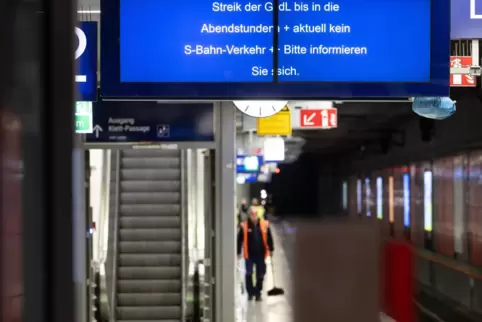 In ganz Deutschland kommt es heute zu Zugausfällen.