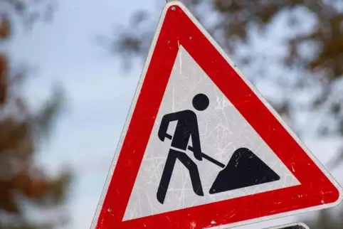 Die Bauarbeiten zwischen Maikammer und Edenkoben dauern länger als geplant. 