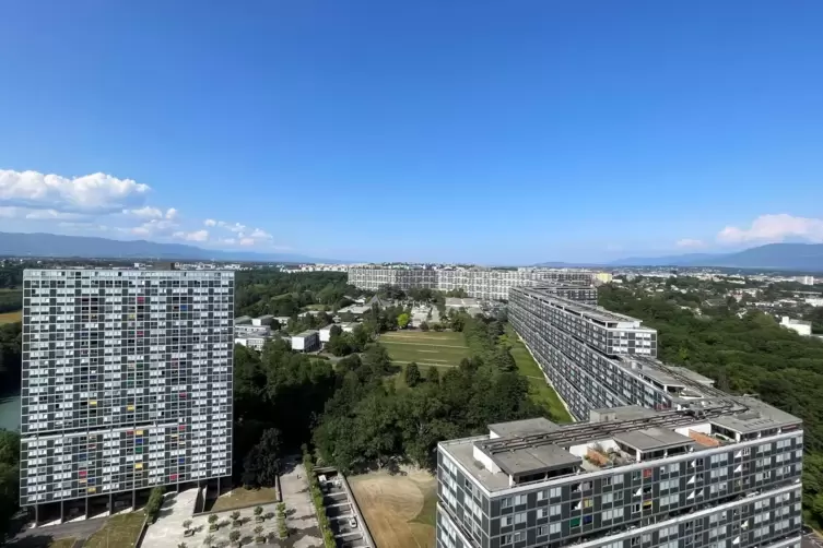 Zum Schw&auml;rmen: Cit&eacute; du Lignon von Architekt Georges Addor., 