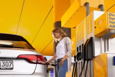 Jet-Tankstelle in Wörth wiedereröffnet. 