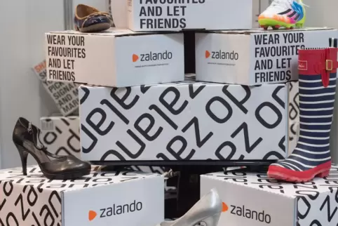 Die Mahngebühren des Versandhändlers Zalando sind Verbraucherschützern ein Dorn im Auge.