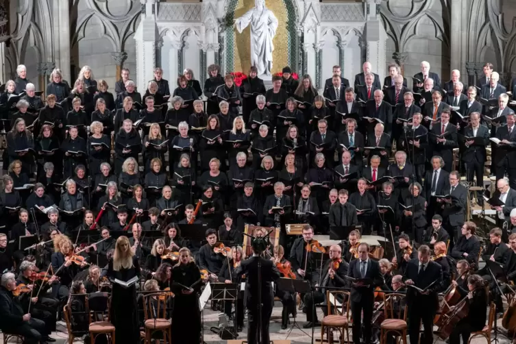 Der Evangelische Oratorienchor der Pfalz singt Verdi.