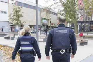 Der Kommunale Vollzugsdienst weitet die Überwachung in der Innenstadt zusammen mit der Polizei aus. 