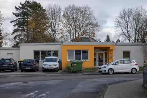 Das Flachdach der Kita im Norden Landaus macht Probleme. 