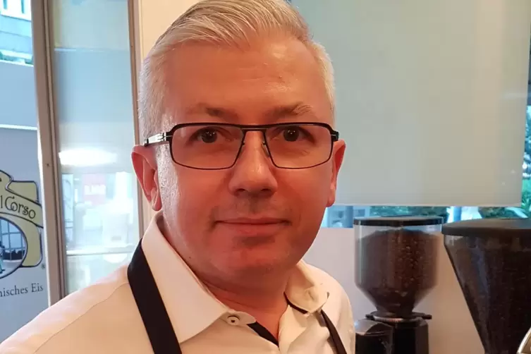 Laul-Betreiber &bdquo;Vlado&ldquo; Dmitriew. 