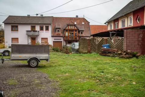 Hier soll sich nach der Lambsborner Dorferneuerung eine Begegnungsstätte für Jung und Alt befinden.