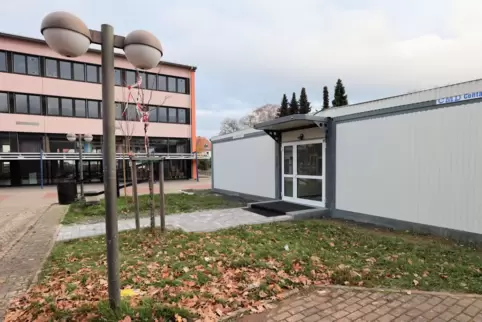 Platzreserve: Container am Leininger-Gymnasium in Grünstadt. 