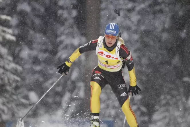 So kennt man sie: Magdalena Neuner beim letzten Weltcup ihrer Karriere, 2012 im März in Sibirien.