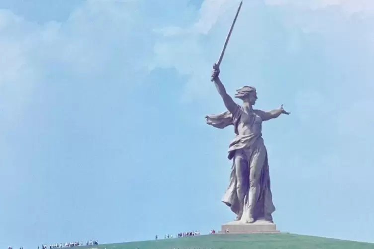 „Mutter Heimat“: Monumentalskulptur in Wolgograd. Die „historische Wahrheit über die Taten des Sowjetvolkes bei der Verteidigung