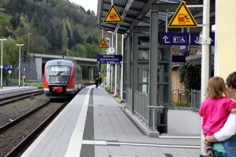 Voraussichtlich erst im Frühjahr werden die neuen Direktzüge von Kaiserslautern über Rockenhausen (Foto) nach Mainz eingeführt. 