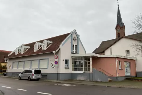 Pfarrheim in Harthausen: Die katholische Kirche will sich von dem Gebäude trennen.