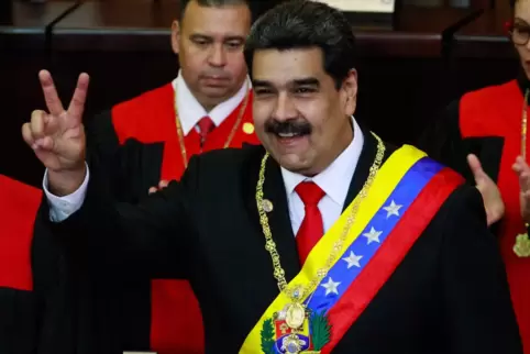 Venezuelas Machthaber Maduro greift nach Teilen des Nachbarlandes. 