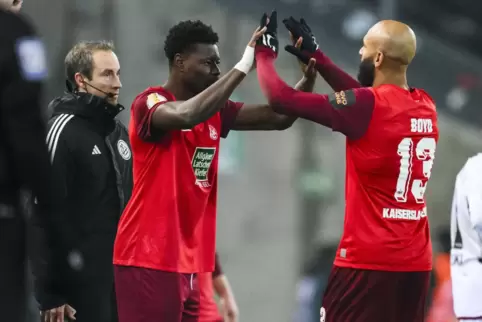 Einwechslung mit Folgen: Ragnar Ache (links) brachte Schwung ins Spiel des FCK – und traf zum 2:0. Rechts: Terrence Boyd. 