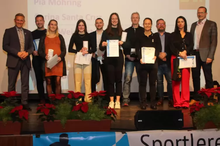 Für ihre hervorragenden Leistungen wurden Sportler und Sportlerinnen aus dem Landkreis Kaiserslautern ausgezeichnet.
