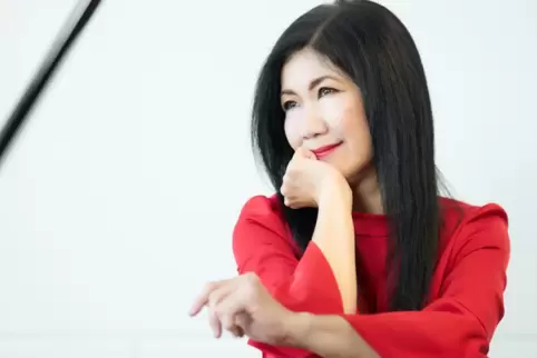  Sachiko Furuhata, 1975 in Yokohama geboren, spielt als Pianistin in den großen Konzerthäusern der Welt, lebt aber ganz geerdet 