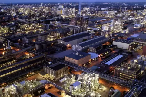 Blick über das Stammwerk der BASF in Ludwigshafen.