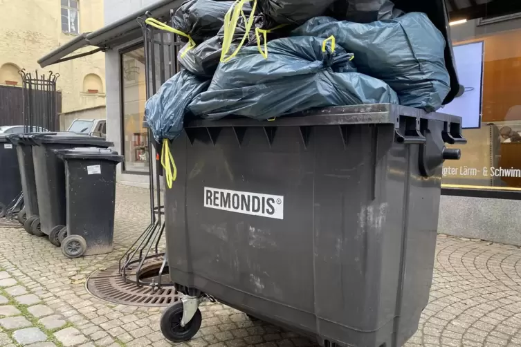 Statt Remondis wird der Müll im Landkreis ab Januar 2024 vom Landkreis abgeholt.