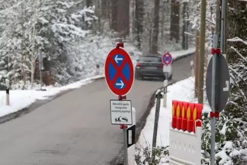 Die K6 ist auch im Winter eine wichtige Zufahrtsstraße zu touristischen Zielen im Pfälzerwald. 